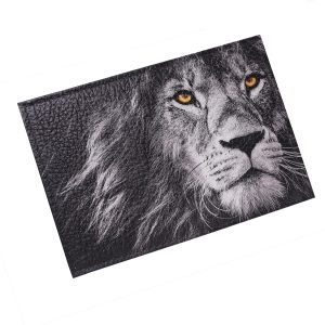 Обложка для 2-х карточек с принтом Eshemoda “Серебряный лев”, натуральная кожа
